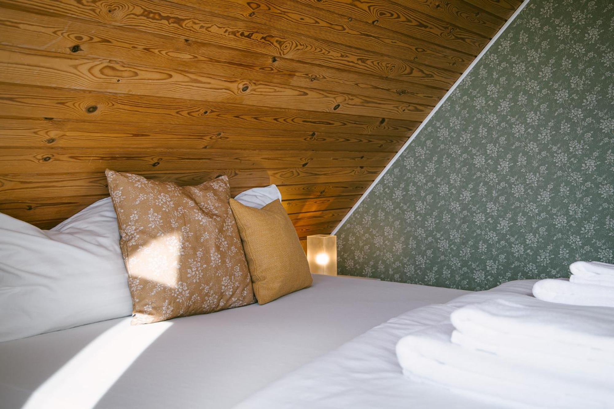 Milli Vina Guesthouse Боргарнес Экстерьер фото
