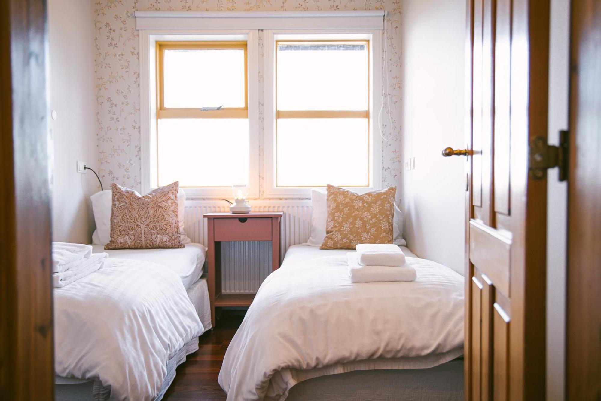 Milli Vina Guesthouse Боргарнес Экстерьер фото