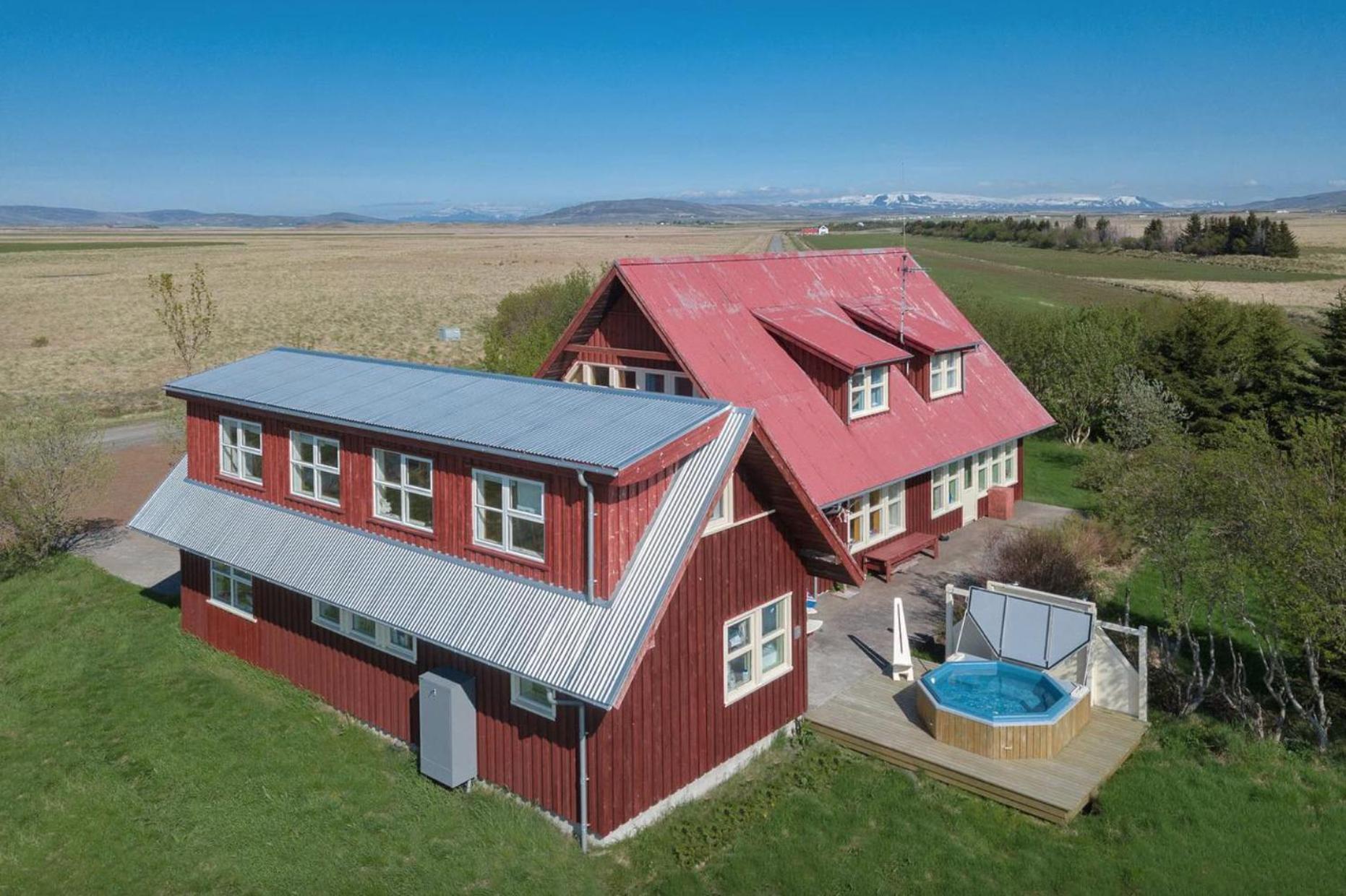 Milli Vina Guesthouse Боргарнес Экстерьер фото