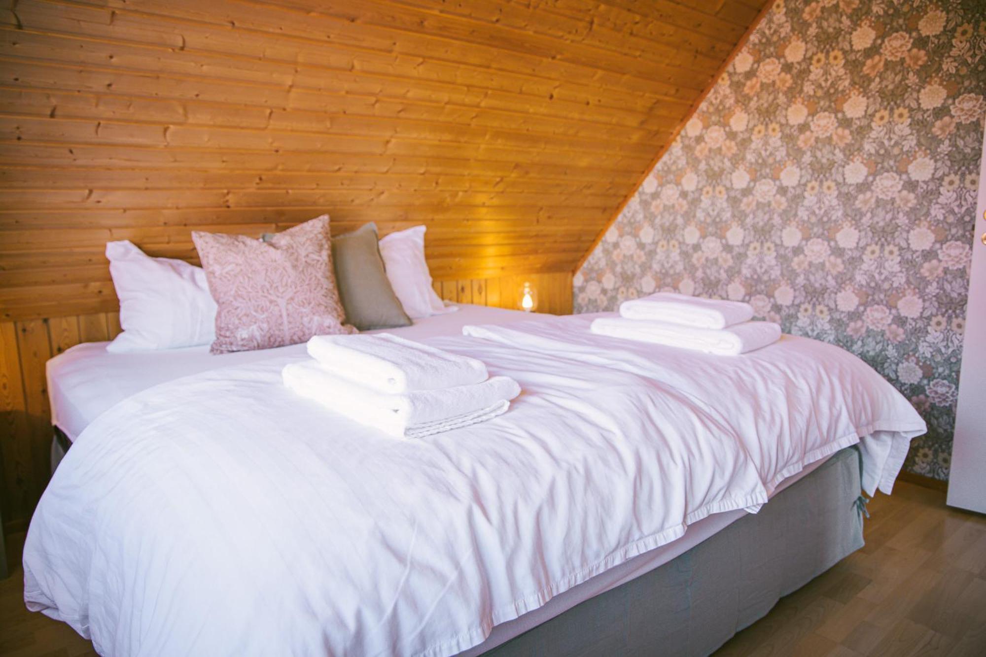 Milli Vina Guesthouse Боргарнес Экстерьер фото