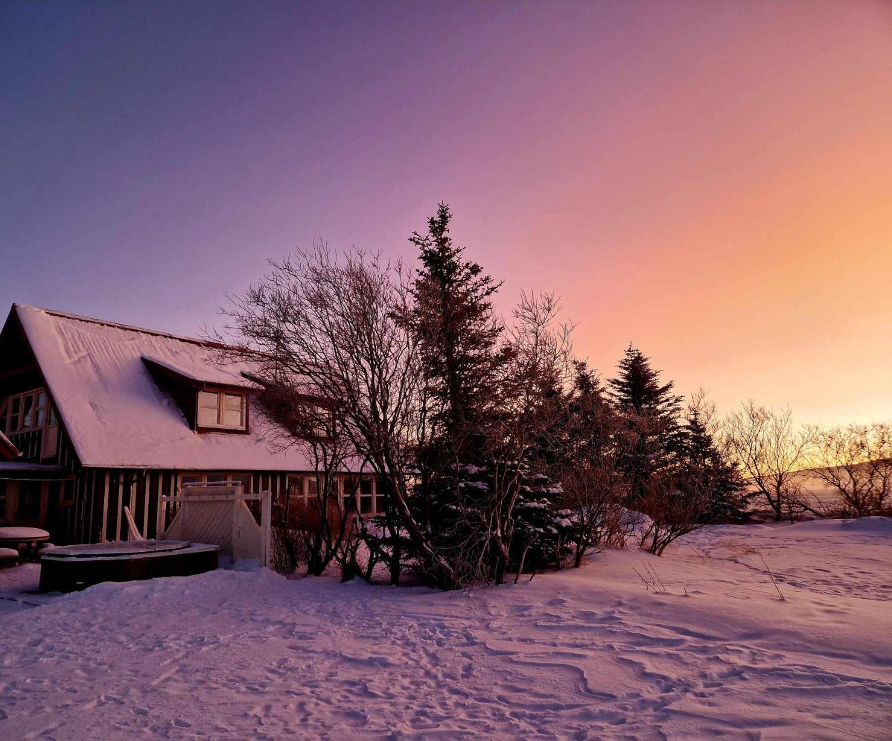 Milli Vina Guesthouse Боргарнес Экстерьер фото